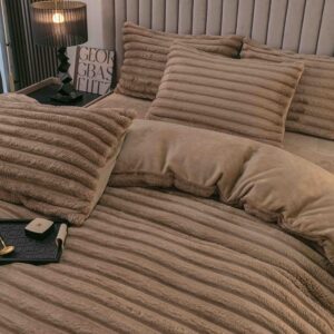 Set lenjerie cocolino pufoasa, model dungi groase, cu elastic, pat 2 persoane, 4 piese
