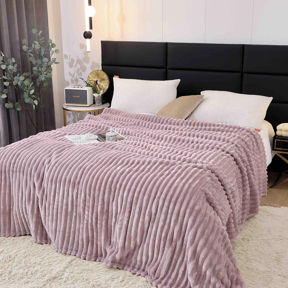 Patura Cocolino cu Dungi ,Pat 2 Persoane, 200x230 cm - Lila 1 Patura Cocolino cu Dungi ,Pat 2 Persoane, 200x230 cm - Lila