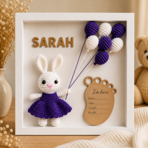 Tablou personalizat Shadow Box – Iepuras fetita rochita mov indigo