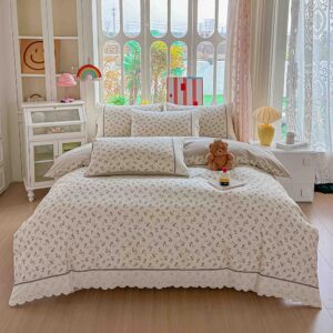 Lenjerie pat dublu  - bumbac 100 % , 4 piese, Cearceaf cu elastic , Crem cu Imprimeu Floral  si Dantela