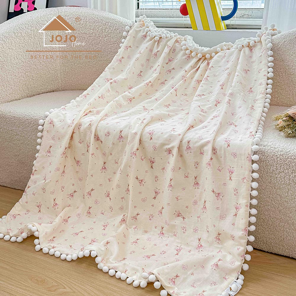 Păturică copii din bumbac 100% și Minky 3D, 100 x 150 cm – Ivoire , model cu Iepurași Balerine Roz 1 Păturică copii din bumbac 100% și Minky 3D, 100 x 150 cm – Ivoire , model cu Iepurași Balerine Roz