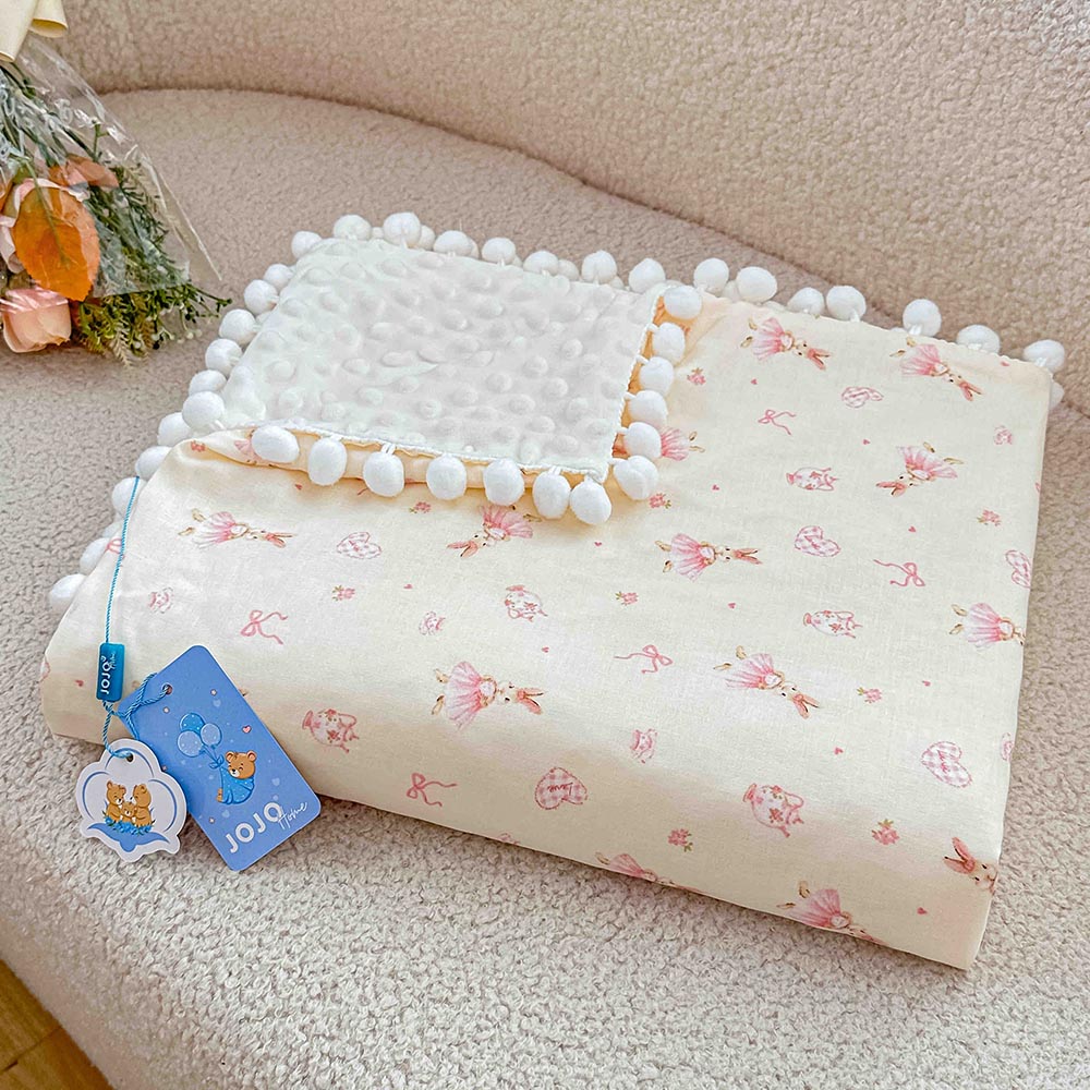 Păturică copii din bumbac 100% și Minky 3D, 100 x 150 cm – Ivoire , model cu Iepurași Balerine Roz 5 Păturică copii din bumbac 100% și Minky 3D, 100 x 150 cm – Ivoire , model cu Iepurași Balerine Roz - imagine 5