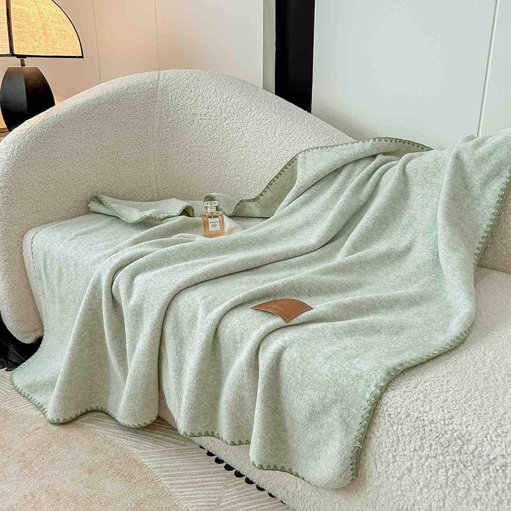 Pătură Tip Șal Premium Cu Capsa din Cașmir Artificial 100x140 cm - Vede Mentă 3 Pătură Tip Șal Premium Cu Capsa din Cașmir Artificial 100x140 cm - Vede Mentă - imagine 3